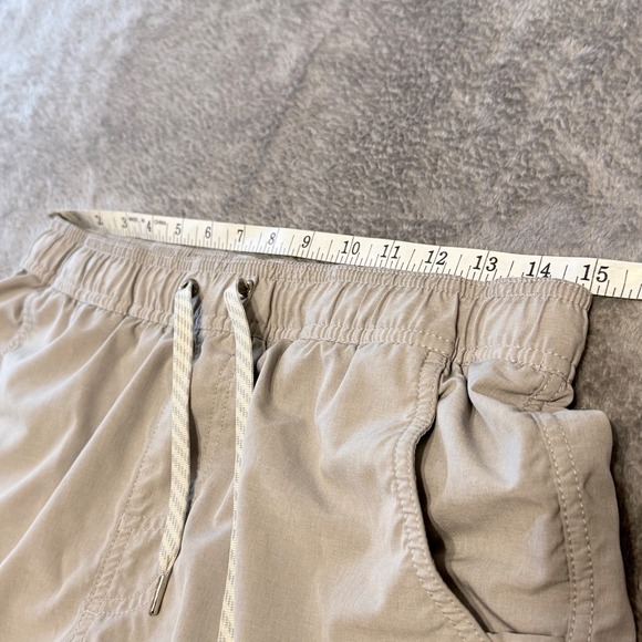 Vuori Mens Kore Athletic Shorts Gray  Drawstring Size S - Picture 6 of 8